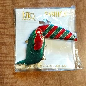 Vintage Milan Paris toucan brooch